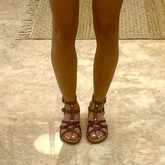 Louis Vuitton sandals - Picture 11 of 12